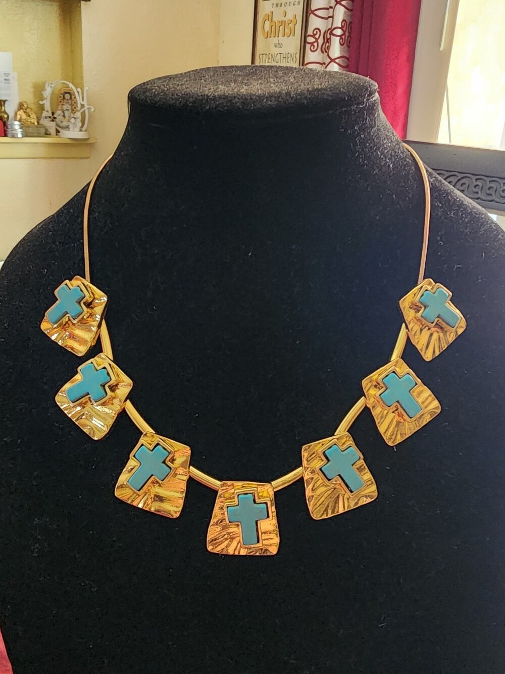 Necklace - Picture 2 of 6